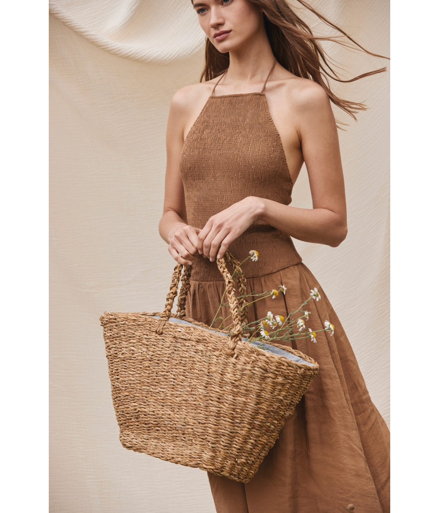 Panier tressé à la main