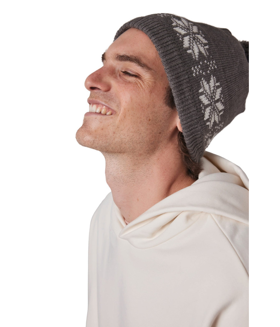 Bonnet de Noël tricoté motif étoiles